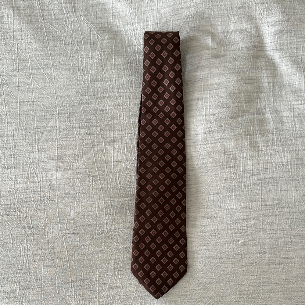 Silk Brown Geometric Pattern Tie